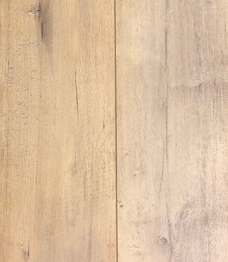 Kara plank close-up